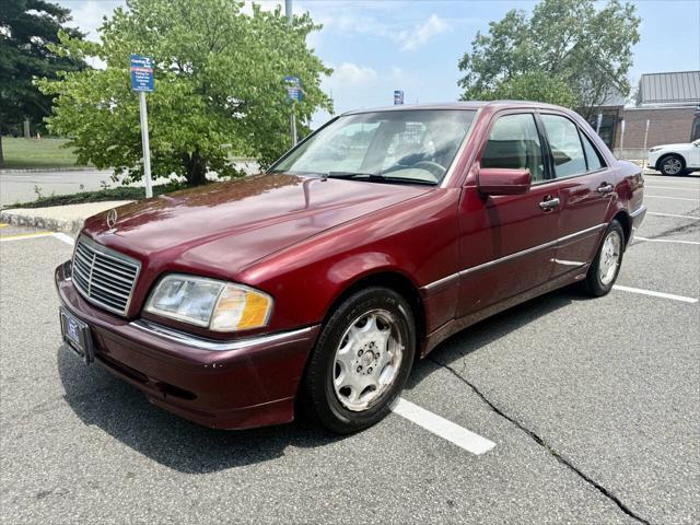 Photo of 1999 Burgundy Mercedes-Benz C-Class
