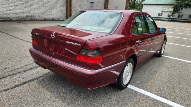 Photo of 1999 Burgundy Mercedes-Benz C-Class