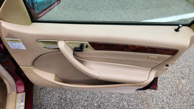 Photo of 1999 Burgundy Mercedes-Benz C-Class