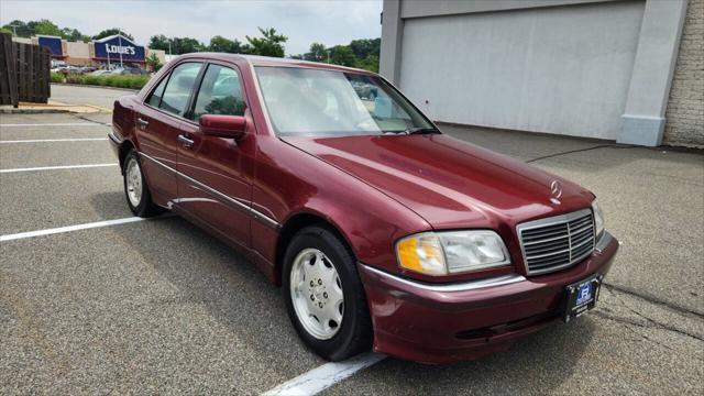 Photo of 1999 Burgundy Mercedes-Benz C-Class