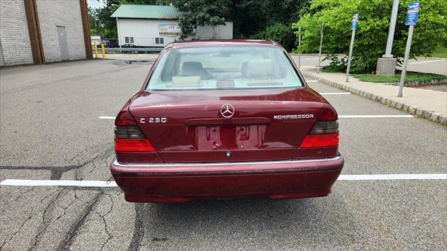 Photo of 1999 Burgundy Mercedes-Benz C-Class