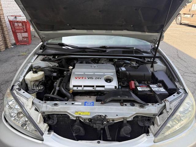 Photo of 2005 Lunar Mist Metallic Toyota Camry