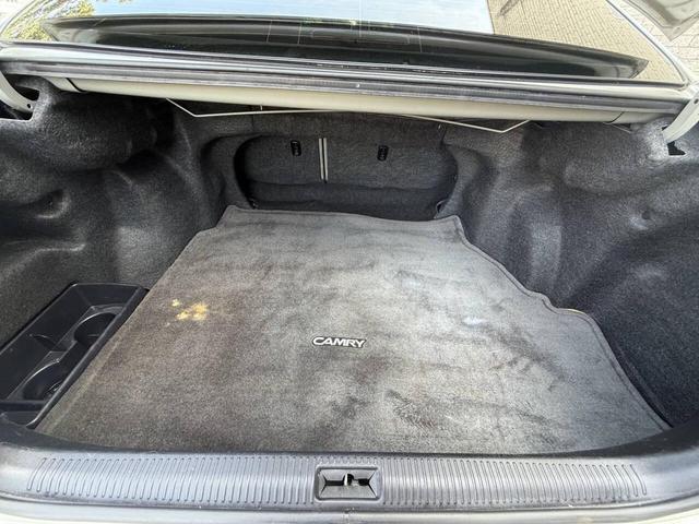Photo of 2005 Lunar Mist Metallic Toyota Camry