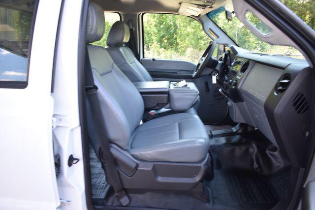 Photo of 2013 Oxford White Ford F-350