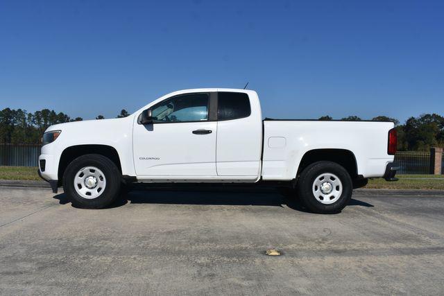 Photo of 2017 Summit White Chevrolet Colorado
