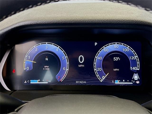 Photo of 2023 Diamond Black Jeep Grand Cherokee L