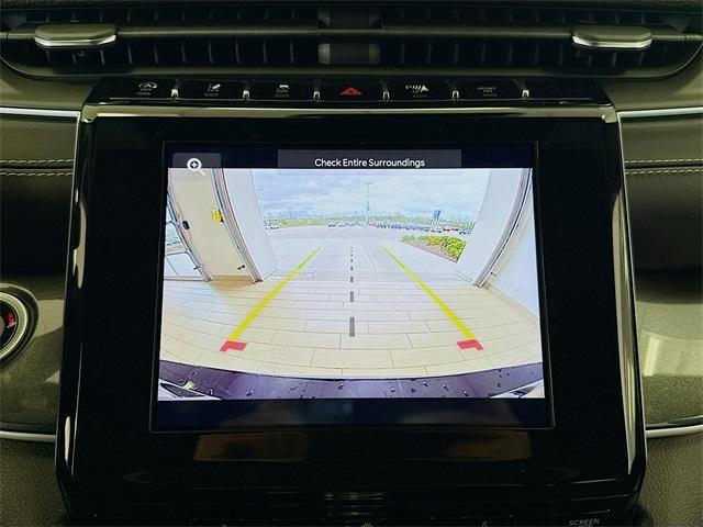 Photo of 2023 Diamond Black Jeep Grand Cherokee L