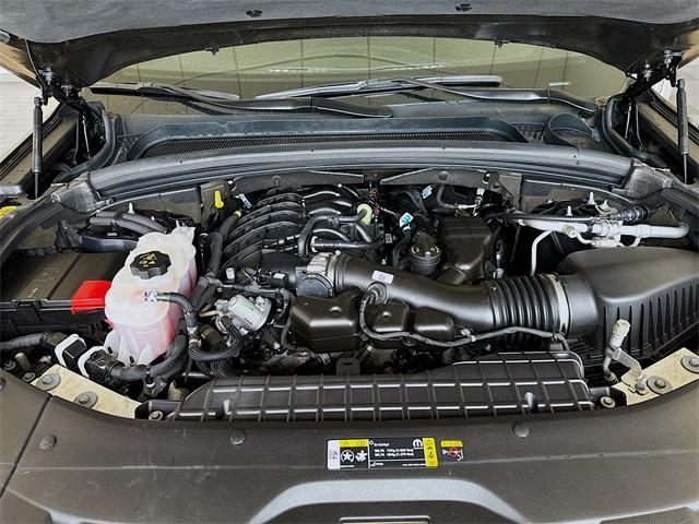 Photo of 2023 Diamond Black Jeep Grand Cherokee L