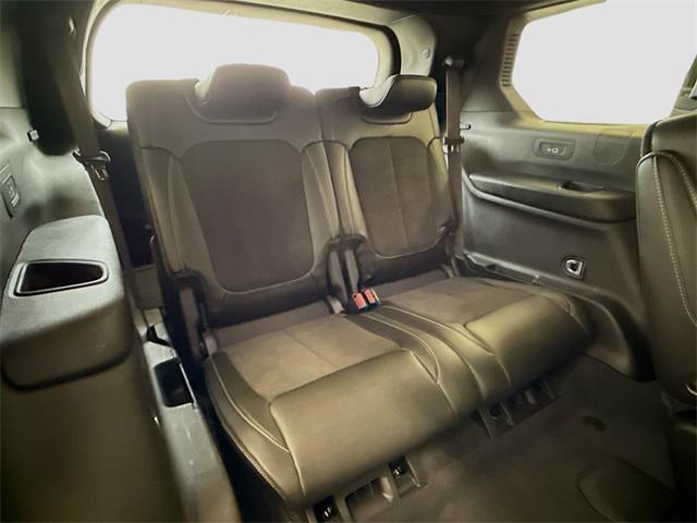 Photo of 2023 Diamond Black Jeep Grand Cherokee L