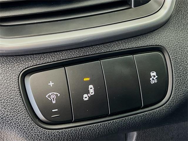 Photo of 2017 Snow White Pearl Kia Sorento