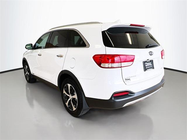 Photo of 2017 Snow White Pearl Kia Sorento
