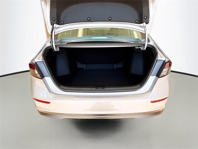 Photo of 2025 Solar Silver Metallic Honda Accord