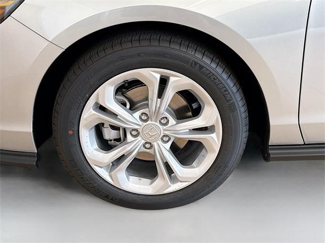 Photo of 2025 Solar Silver Metallic Honda Accord