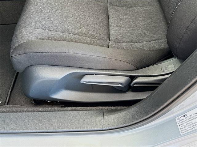 Photo of 2025 Solar Silver Metallic Honda Accord