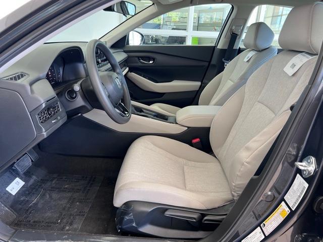 Photo of 2025 Meteorite Gray Metallic Honda Accord