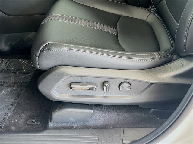 Photo of 2026 Platinum White Pearl Honda Passport