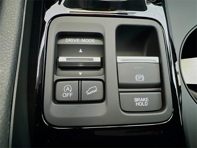Photo of 2026 Platinum White Pearl Honda Passport