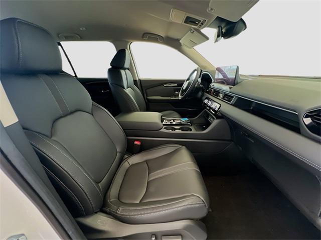 Photo of 2026 Platinum White Pearl Honda Passport