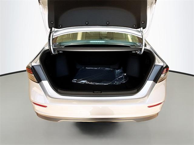 Photo of 2025 Solar Silver Metallic Honda Accord