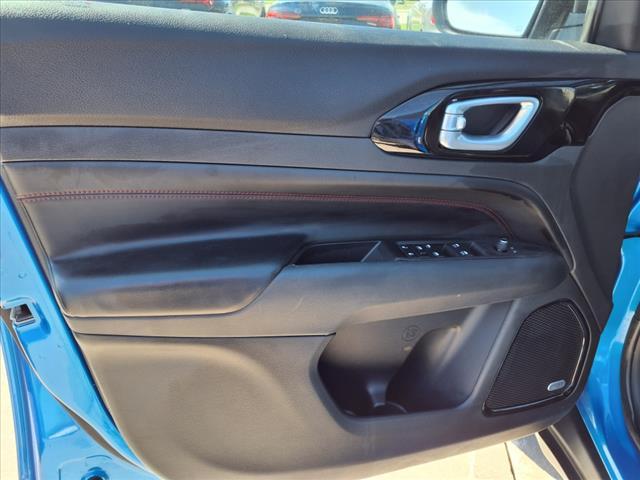 Photo of 2022 Laser Blue Jeep Compass