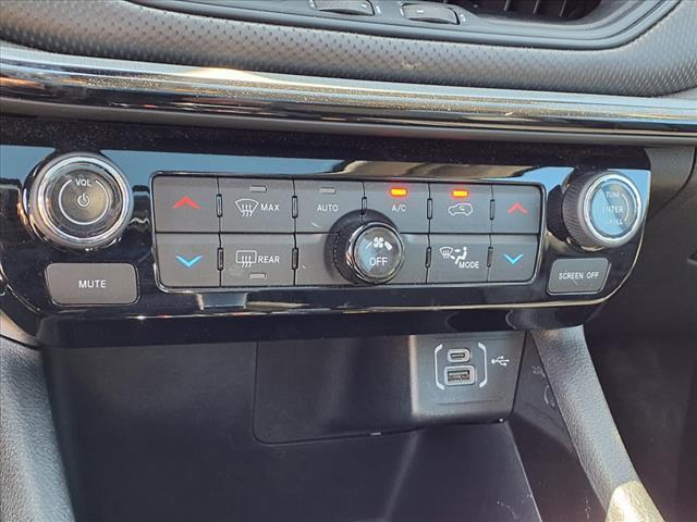 Photo of 2022 Laser Blue Jeep Compass