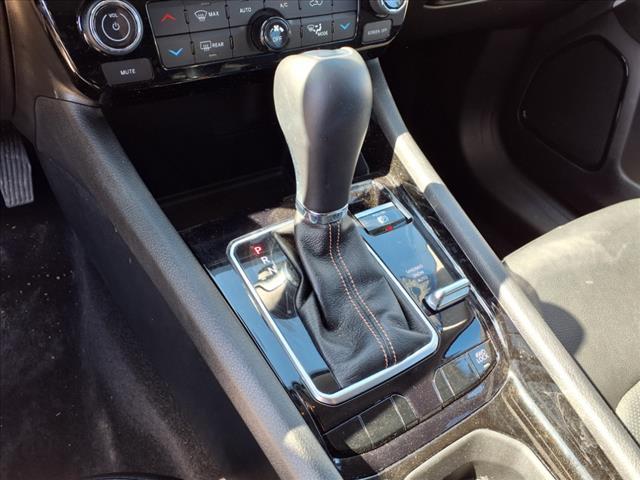 Photo of 2022 Bright White Clearcoat Jeep Compass