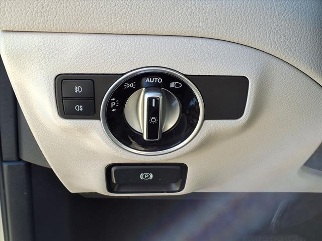 Photo of 2015 Gray Mercedes-Benz GLA-Class