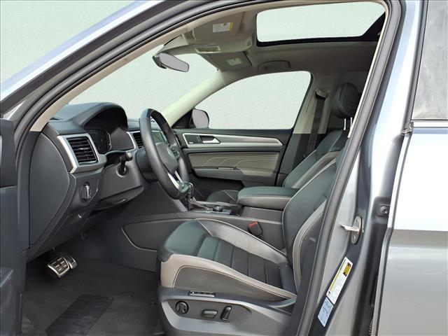 Photo of 2022 Platinum Gray Metallic Volkswagen Atlas