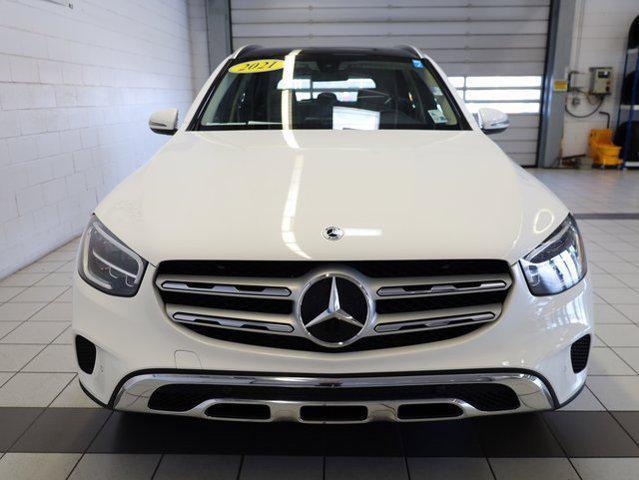 Photo of 2021 White Mercedes-Benz GLC 300
