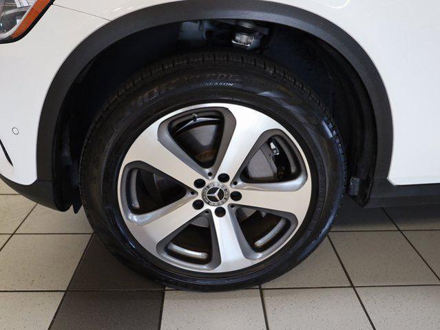 Photo of 2021 White Mercedes-Benz GLC 300