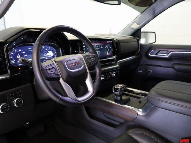 Photo of 2023 Summit White GMC Sierra 1500