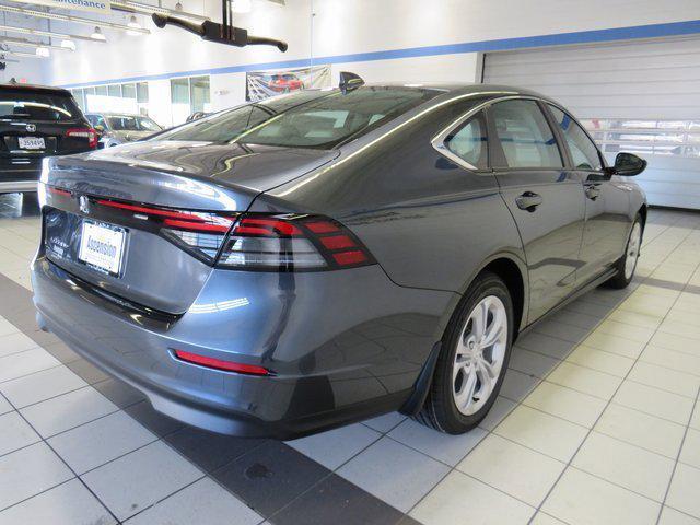 Photo of 2025 Meteorite Gray Metallic Honda Accord