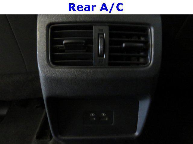 Photo of 2023 Super Black Nissan Rogue