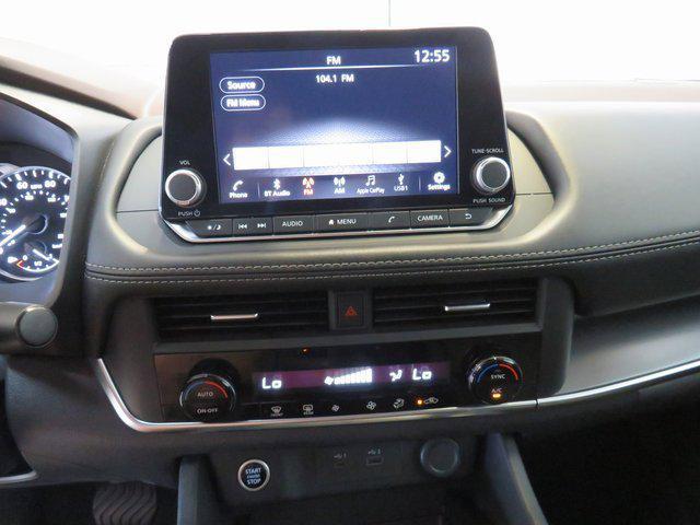 Photo of 2023 Super Black Nissan Rogue