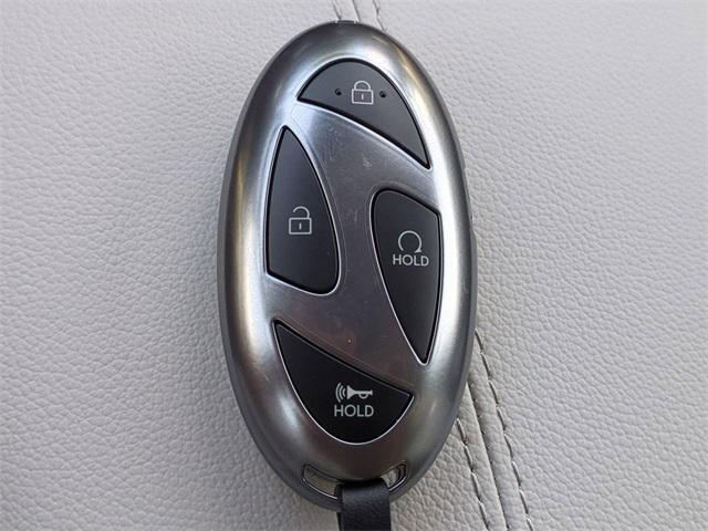 Photo of 2025 Shimmering Silver Hyundai TUCSON
