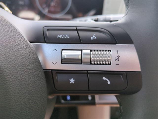 Photo of 2025 Phantom Black Hyundai TUCSON