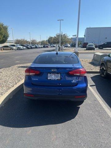 Photo of 2017 Deep Sea Blue Kia Forte