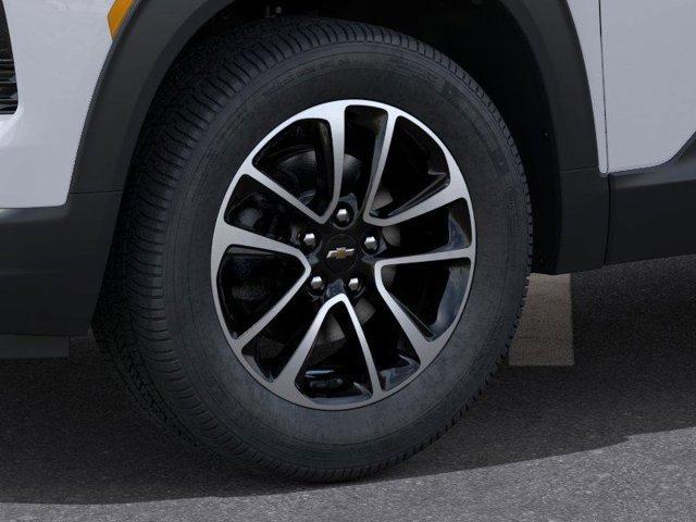 Photo of 2026 Summit White Chevrolet Trailblazer