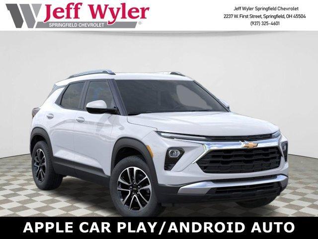 Photo of 2026 Summit White Chevrolet Trailblazer