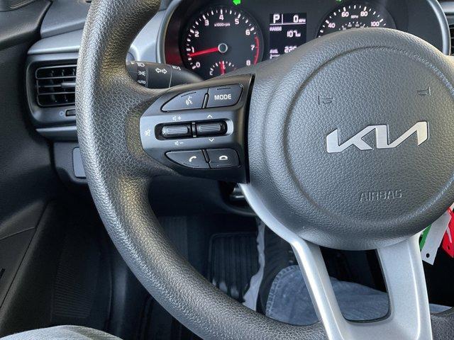 Photo of 2023 Clear White Kia Rio