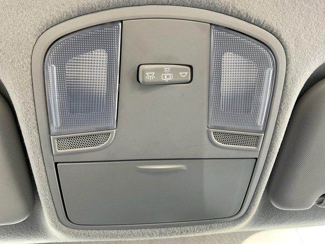 Photo of 2023 Clear White Kia Rio