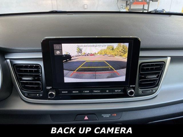 Photo of 2023 Clear White Kia Rio