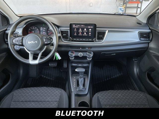 Photo of 2023 Clear White Kia Rio