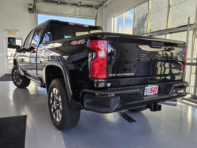 Photo of 2025 Black Chevrolet Silverado 2500