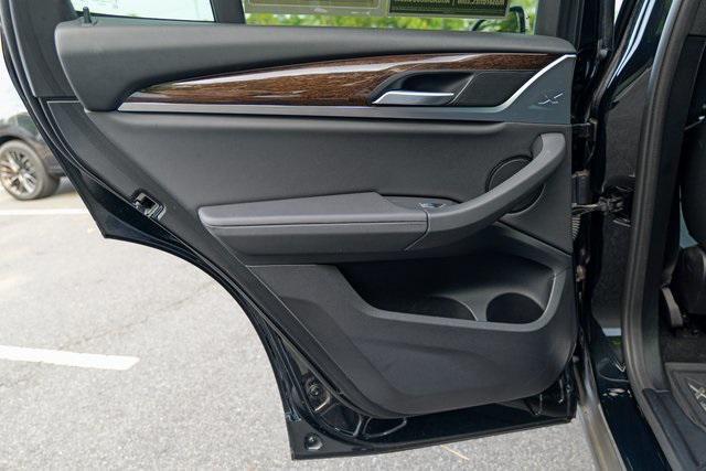 Photo of 2021 Jet Black BMW X3