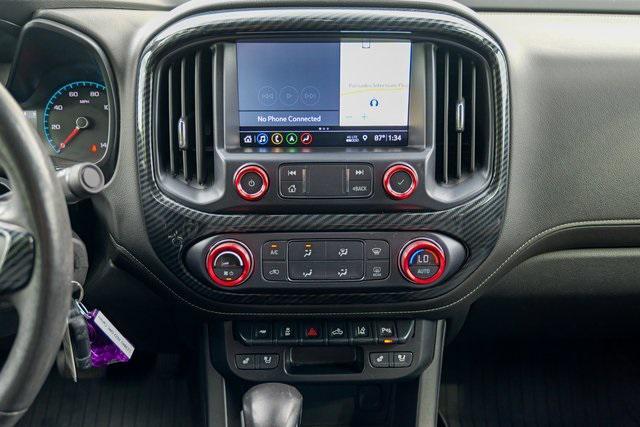 Photo of 2022 Onyx Black GMC Canyon
