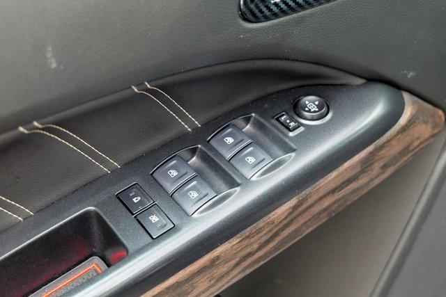 Photo of 2022 Onyx Black GMC Canyon