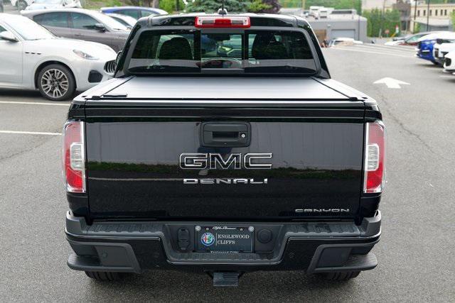 Photo of 2022 Onyx Black GMC Canyon