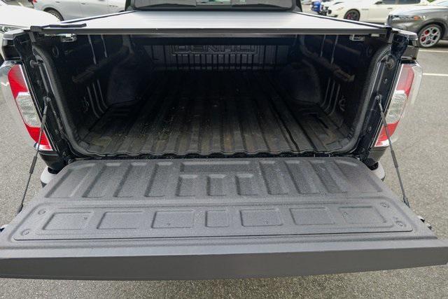 Photo of 2022 Onyx Black GMC Canyon