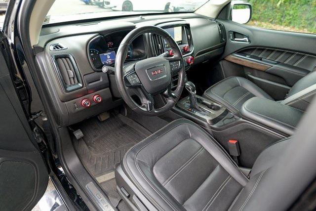 Photo of 2022 Onyx Black GMC Canyon